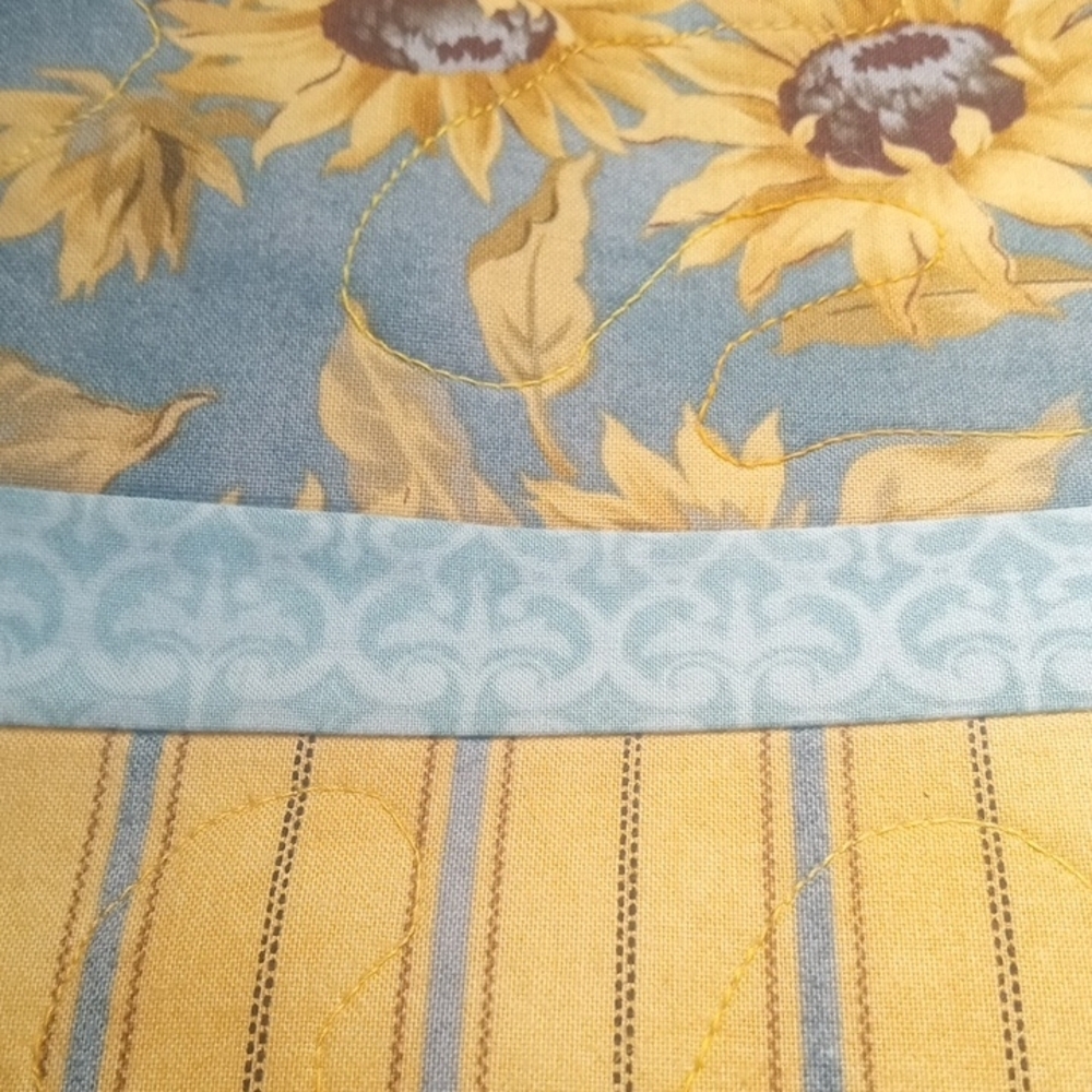 Sunflower Design Baby Gym Bag Purse Tote Carry-All With Handles & Matching Case - Picture 8 of 16